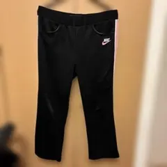 NIKE DRI-FIT トレーニングウェア　ジャージパンツ 黒／ピンクのライン
