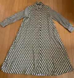 ZARA 六角形模様のロングシャツワンピース