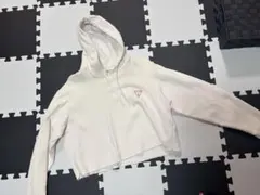 GUESS ホワイト パーカー フーディー Mサイズのサムネイル