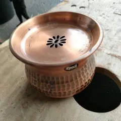 純銅製 茶こぼし 打ち出し模様 蓋付｜銅器 プランター 鉢カバー ワインクーラーのサムネイル