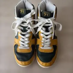 NIKE SEATTLE 71 ハイカットスニーカー　アーミーネーター