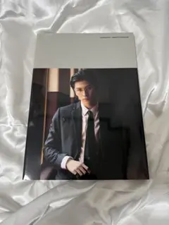 Item thumbnail for item 2d069124-948f-4f63-831e-c044d4675c87