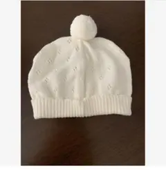 新生児ホワイトニット帽 ポンポン付き 40〜42cm