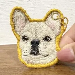手刺繍 フレンチブルドッグ キーホルダー