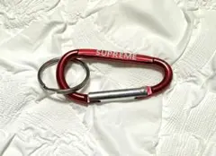 新品 Supreme カラビナ キーホルダー 赤 aのサムネイル