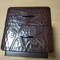 鎌倉彫　三段重　梅　お正月 鎌倉彫の鎌倉彫 三段重 梅満開 | 鎌倉彫陽雅堂 公式オンライン