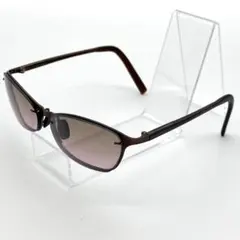 Item thumbnail for item 52dd184c-fcc0-42e7-80a7-29d34de79653