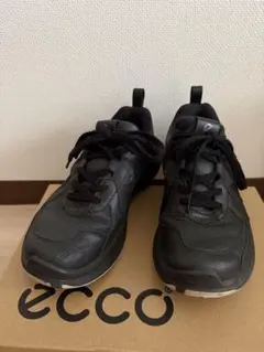 【美品】ecco スニーカー ブラック（24.5cm）のサムネイル
