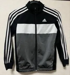 最終値下げ　adidas ジャージ上　140