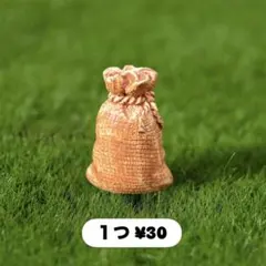 【No.586】　デコパーツ　ハンドメイド　じゃらじゃらキーホルダー　ミニチュア