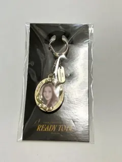 TWICE サナ　READY TO BE フォトキーホルダー