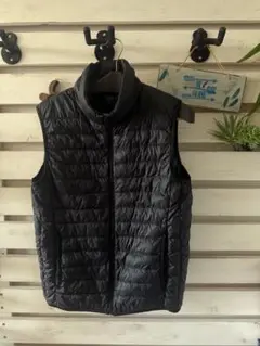 お値下げ　UNIQLOダウンベスト S