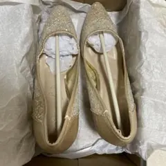 jurer ポインテッドトゥパンプス　シアー