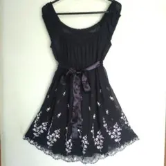 レストローズ　ノースリーブチュニック　黒　花柄刺繍　シフォン　シースルー　Ｍ