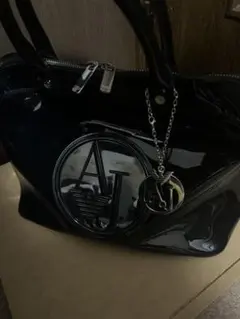 ARMANI JEANS アルマーニ エナメルバッグ swag