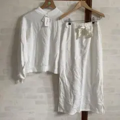 Mysa&Liina モックネックプルオーバーxスカートセット