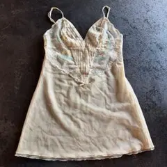 q*様 刺繍レース キャミソール ベージュのサムネイル