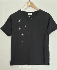 BEAMS HEART 星柄刺繍 VネックTシャツ チャコールグレーポケット付きのサムネイル
