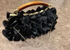 美品 TIARA La Piece フリル パーティーバッグ