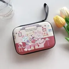 ダッフィー アンド フレンズ デザイン ハードケース （中サイズ）