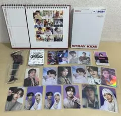 STRAY KIDS グッズ　まとめて　カード　カレンダー　ポストカードなど