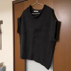 shuca シュカ　ニットベスト ダークグレー