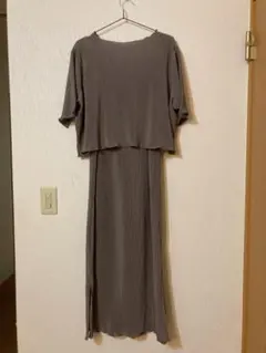 プリーツ　セットアップ　キャミワンピース