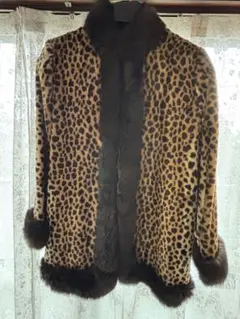 ヒョウ柄ファーコート