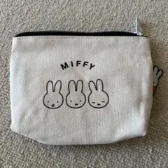 【新品未使用品】ミッフィー ポーチ
