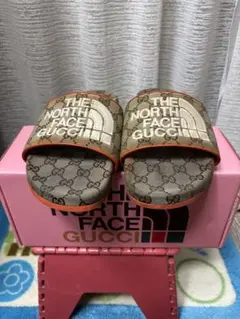 の*す様 GUCCI THE NORTH FACE サンダル　27cm グッチ