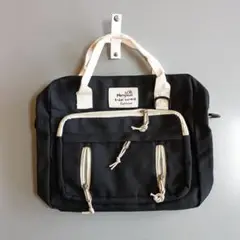黒いナイロン3wayバッグ　リュック　ショルダーバッグ 　かわいいピン付き