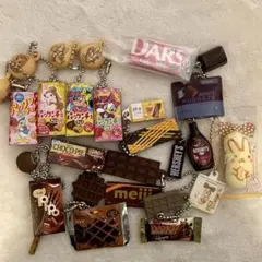 ガチャガチャ　ミニチュアチャーム　まとめ売り　　食品　お菓子
