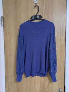 グローブ　袖レースニット