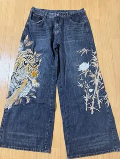 虎刺繍ダークデニムワイドパンツ　XL