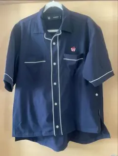 GU×UNDERCOVER ジーユー×アンダーカバー コラボシャツ　りんごのサムネイル