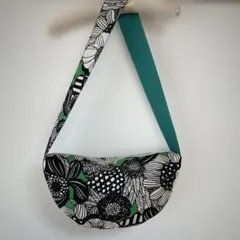 花柄バッグ（青緑色ストラップ）