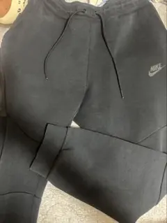 Nike テックフリース　ブラック