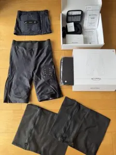 美品！SIXPADシックスパッドウエストパワースーツヒップ＆レッグレディース