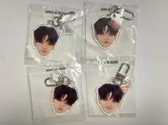 treasure カプセルトイ 喜怒哀楽 ヨシ 顔アクキー コンプリート