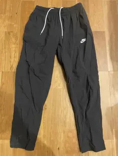 Item thumbnail for item a9053ea4-e2df-4930-bccf-6f0053e758fb