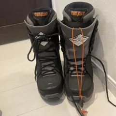 2026年最新】thirtytwo ブーツの人気アイテム - メルカリ