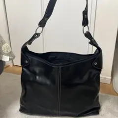 NANNINI 本革 ブラック ショルダーバッグのサムネイル