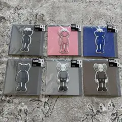 UNIQLO × kaws ARTBOOK トートバッグセット ステッカー付き - メルカリ