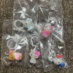 ハローキティ　めじるしアクセサリー　ガチャガチャ
