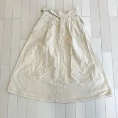 GU ベージュ アイボリー　フレアロングスカート