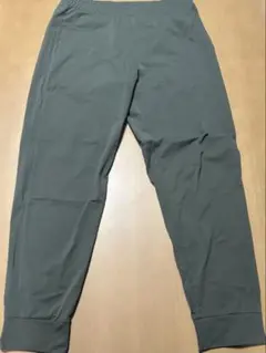 ジョガーパンツ