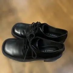CHARLES & KEITH 黒レザーシューズのサムネイル