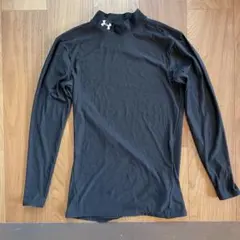 Under Armour ブラック ハイネック長袖シャツ　サイズＸＬ