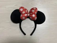 ミニーマウス カチューシャ 赤いリボン