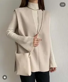 callauria ベージュ ノースリーブ Vネック ベスト